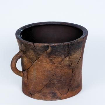 Vaso cilíndrico. Castro de San Cibrao de Las